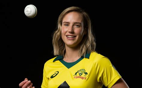 ellyse perry football stats